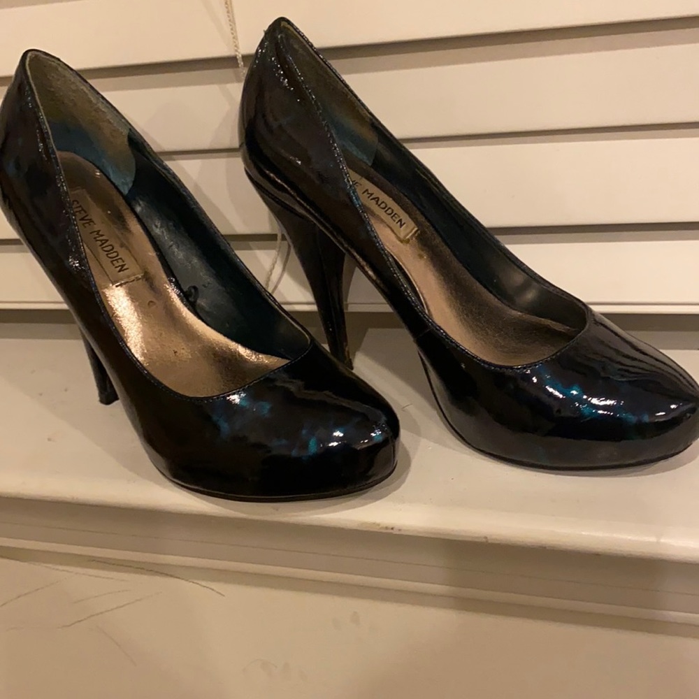 Shoe